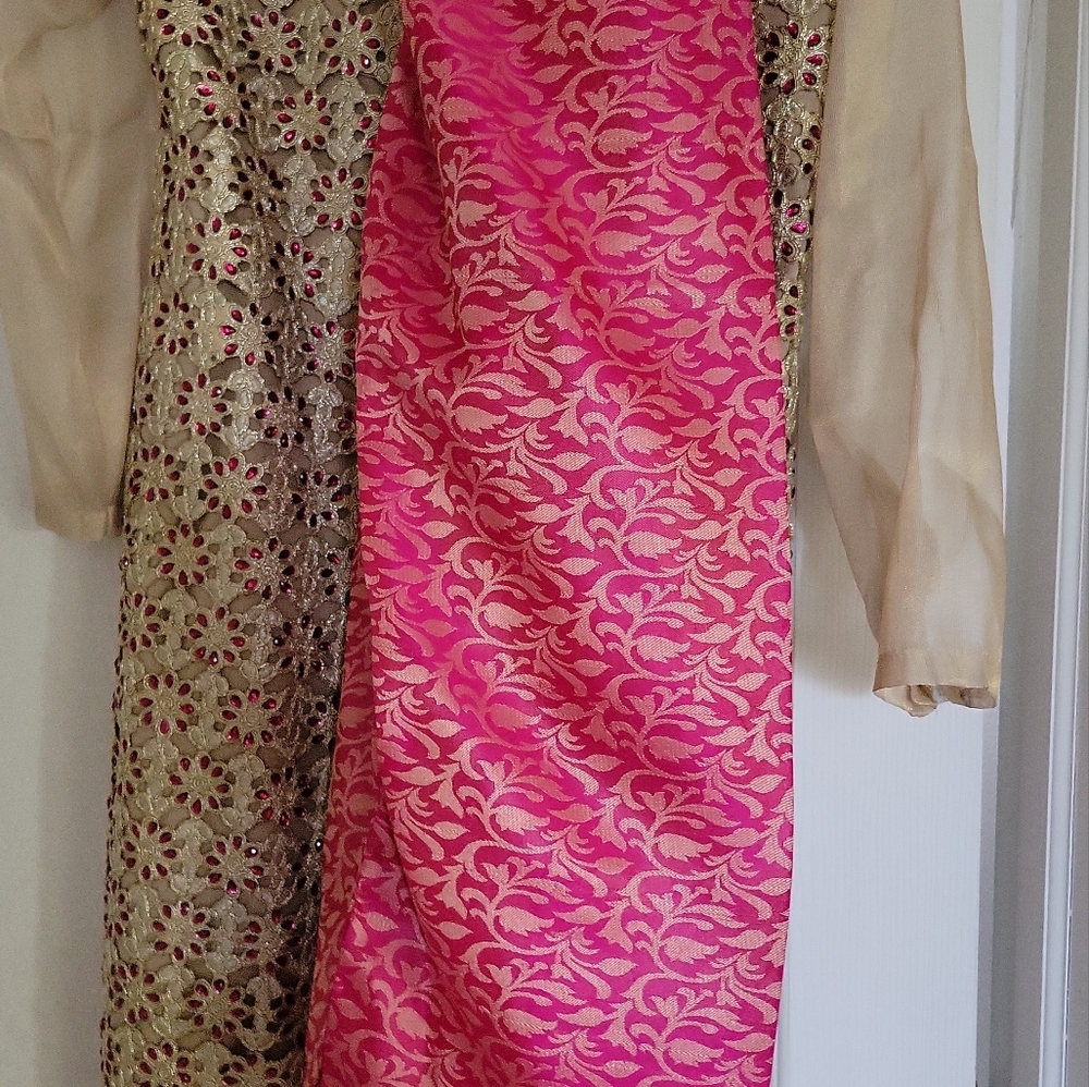 Pakistani outfit